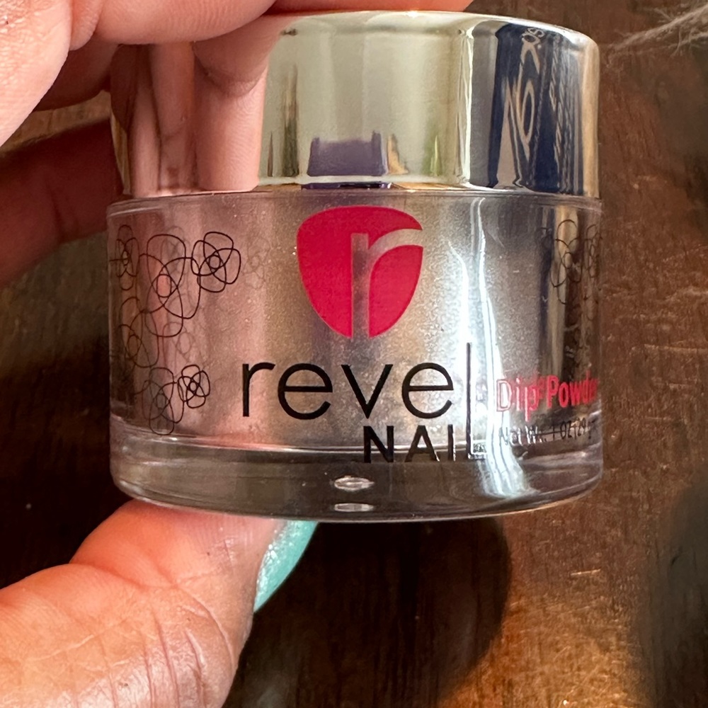 Revel Nail DIP POWDER Shade Lyndsey 1.0 oz
